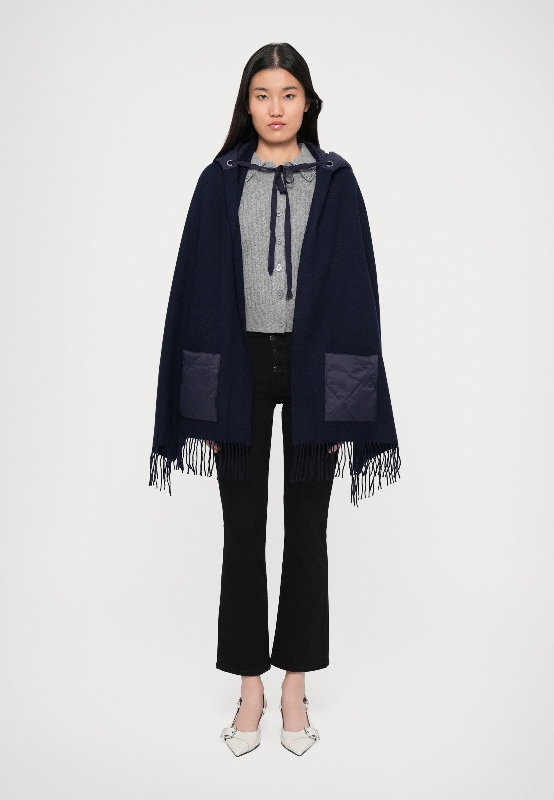Poncho Cape Maje En Laine Mélangée - Taille Unique, Couleur Beige Camel Et Gris, Occasion Très Bon état, Peu Porté