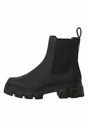 Bottes Chelsea noires avec une finition en cuir lisse, des panneaux latéraux élastiques et une semelle en caoutchouc épaisse dotée de motifs de bande de roulement texturés.