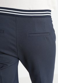 TOM TAILOR Tygbyxor - dark blue