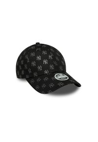 Gorra de béisbol negra con un patrón de logotipos de NY en gris en repetición, fabricada en un tejido suave, con visera curvada y una correa ajustable en la parte posterior.