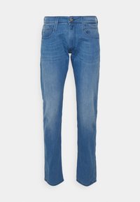 Jeans de mezclilla azul con un corte recto, diseño de cinco bolsillos y un ligero desvanecimiento. Cuenta con cierre de botón y passtas para cinturón.