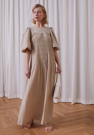 VALERIE LAYERED DRESS - Vestido comprido - oyster