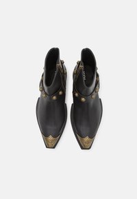 Koi Footwear SOULRENDER HARDWARE BOOTS UNISEX - Gležnjar v kavbojskem in motorističnem slogu - faded/antique bronze