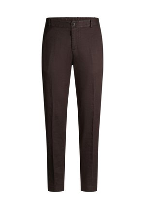 Pantalon slim marron foncé avec fermeture bouton et zip, passants pour ceinture et poches devant.