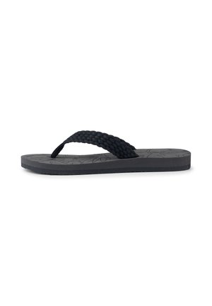 Chancla negra con tira trenzada, plantilla de espuma texturizada con patrón de hojas y suela plana de goma. Diseño ligero.