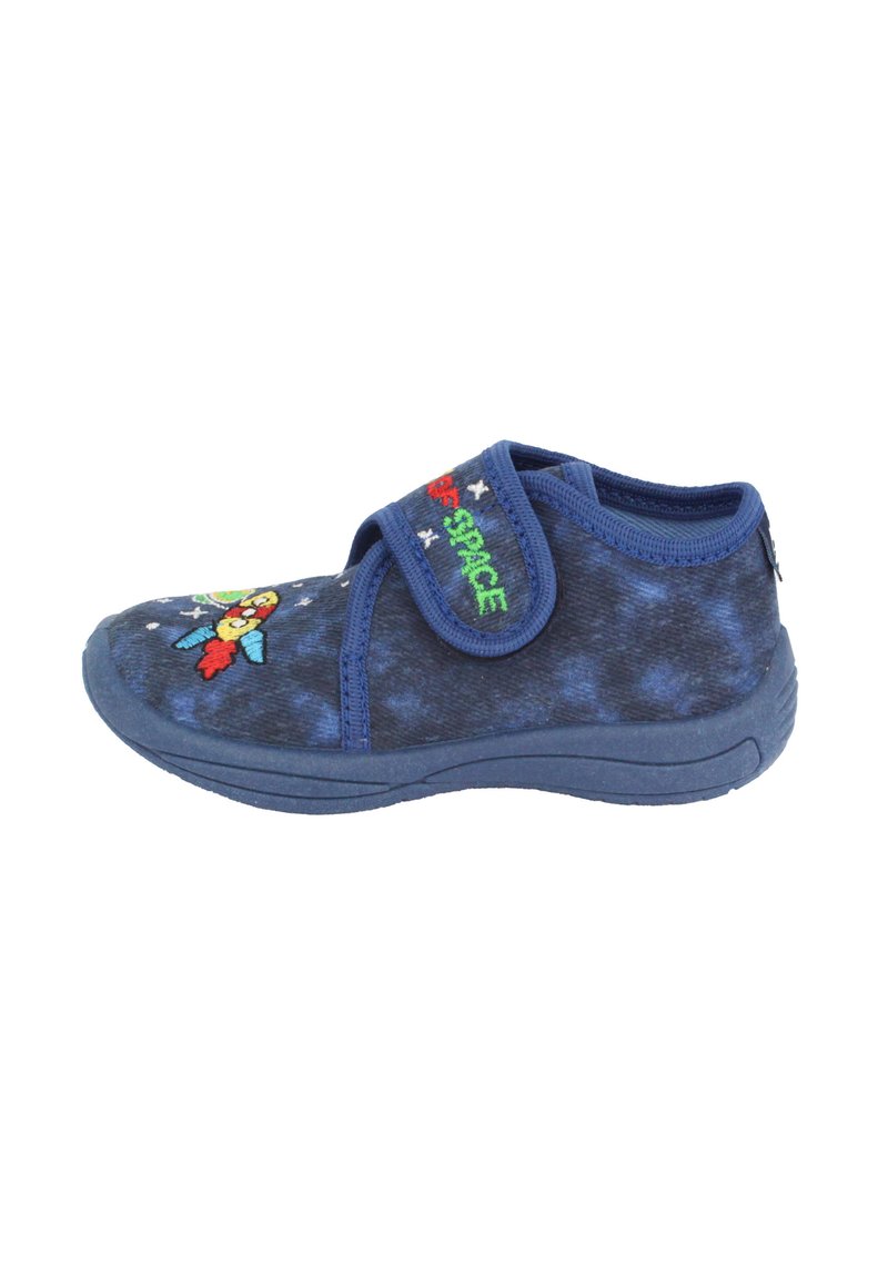Blauw stoffen schoen met klittenbandsluiting, voorzien van geborduurde raket- en planeetontwerpen, en een gestructureerde, flexibele zool.