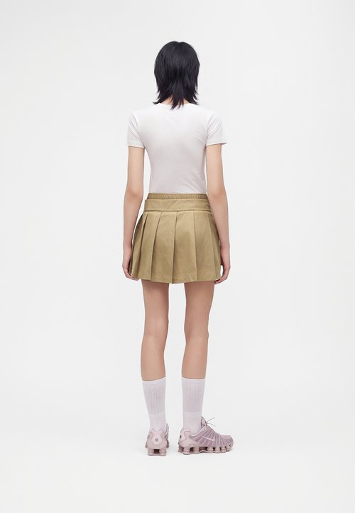 Nike STREET PLEATED SKIRT - Mini skirt - parachute beige/metallic silver-coloured — foto 3