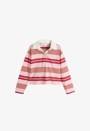 Rugby tričko s dlhým rukávom a bielym golierom, zdobené horizontálnymi červenými a ružovými pásmi rôznej hrúbky.