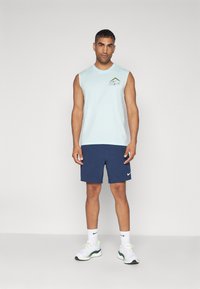 Nike Performance TEE TRAIL ENERGY - Topp - glacier blue