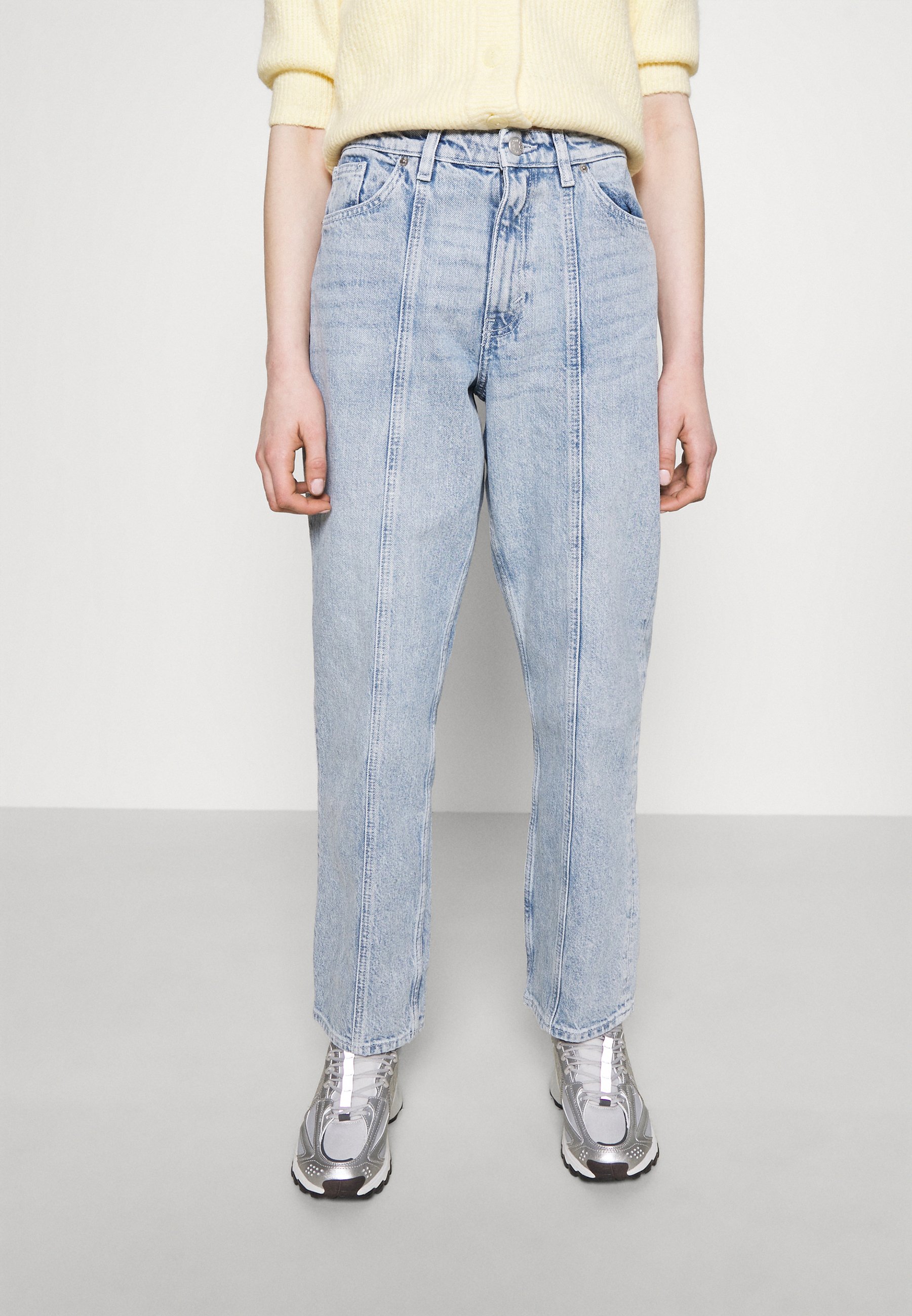 Monki Straight leg jeans - light blue 