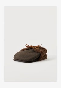 Δεν επιλέχθηκε, brown/light brown