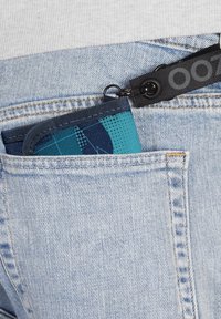 coocazoo MIT SICHTFENSTER - Wallet - blue