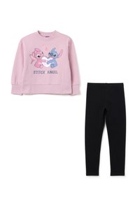 Sudadera rosa con un diseño impreso de personajes de dibujos animados, combinada con leggings negros. Tejido suave, puños acanalados y corte casual.