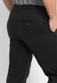 bonprix REGULAR FIT  - Chino - black