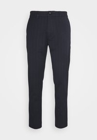 Pantalon à fines rayures bleu marine en tissu lisse, doté d'une fermeture à boutons, de jambes droites et d’un pli marqué pour un look sur mesure.