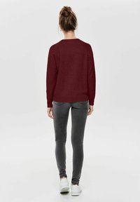 ONLY ONLLESLY KINGS NOOS - Striktrøje - merlot