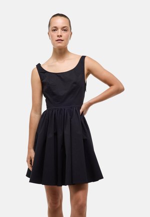 Monoprix, Robe de jour - noir