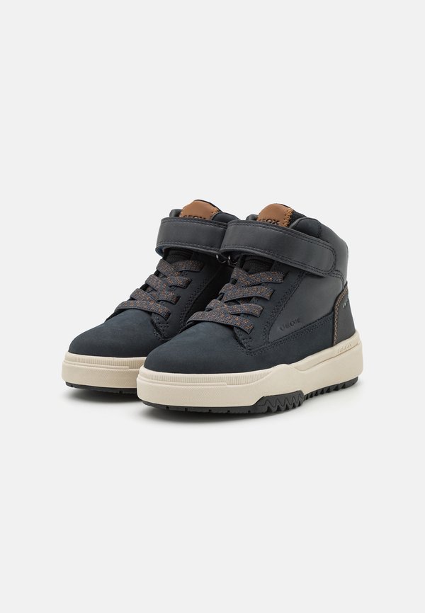BUNSHEE BOY ABX – Schnürstiefelette