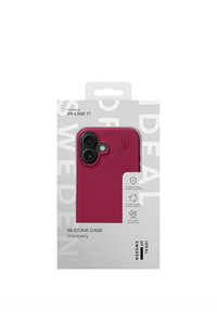 Silikondeksel til telefon i tranebærrød farge, med et beskyttende design og utskjæringer for kamera og knapper, pakket i en merkevareboks.