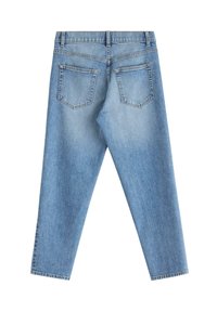 Ljust blå denimjeans med avslappnad passform, femfickorsdesign och blekt textur. Har en standard midjeband och sydda detaljer.