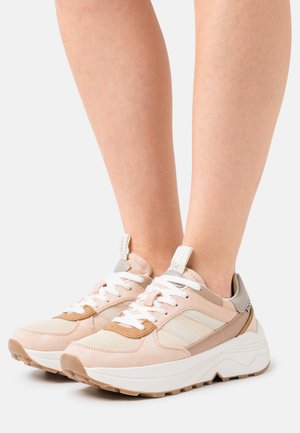 ONLSYLVIE - Zapatillas - pink