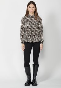 Koroshi LONG SLEEVE - Blúzka so zapínaním na gombíky - marrón