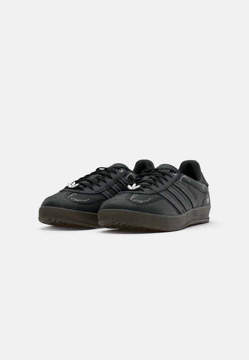 adidas Originals GAZELLE INDOOR UNISEX - Trainers - core black/black -  Zalando.ie
