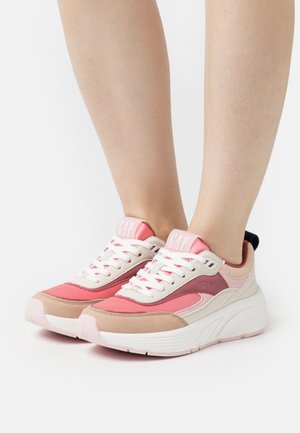 ORLANDO - Sneaker low - pink city/soft nude