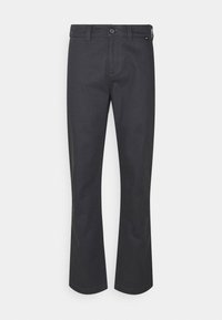 Pantalon noir droit avec passants de ceinture, bouton avant et fermeture éclair, présenté sur un fond clair uni.