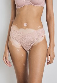 Hunkemöller CHALICE - Fecskék - pink