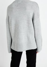 ONLY Sweter