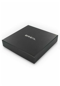 Sort rektangulær kasse med mat finish, med brandnavnet "BREIL" i hvid sans-serif skrift på toppen.