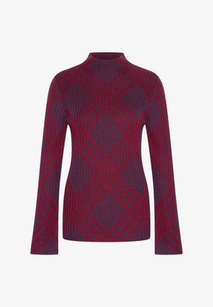 Sweter z prążkowanej dzianiny w głębokim purpurze z czerwonym geometrycznym wzorem w romby, z wysokim dekoltem i długimi rękawami.