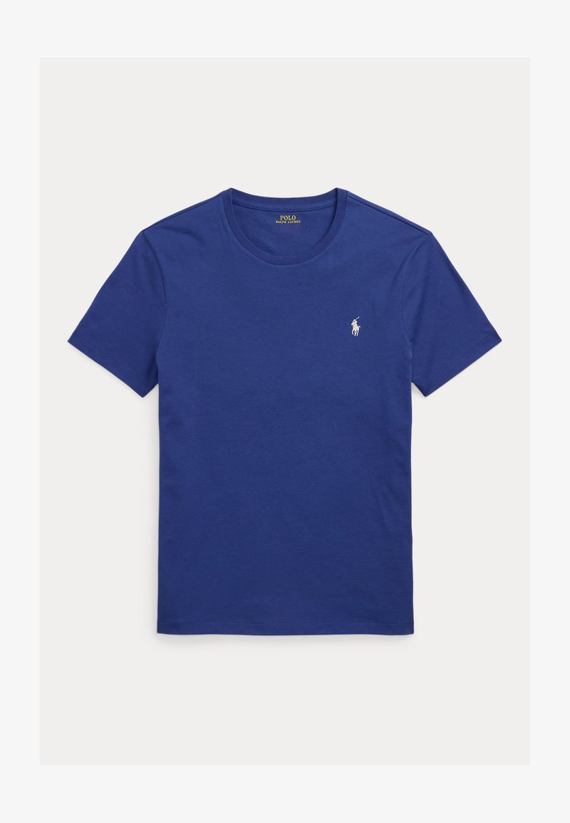 Yhtenäinen sininen lyhythihainen pyöreäkauluksinen t-paita, jossa pieni valkoinen Ralph Laurenin polopelaajan logo vasemmassa rinnassa.