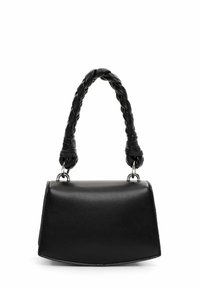 Bolso de mano de cuero negro con una forma estructurada, una asa trenzada y accesorios de plata. Líneas limpias y textura suave con una base plana.