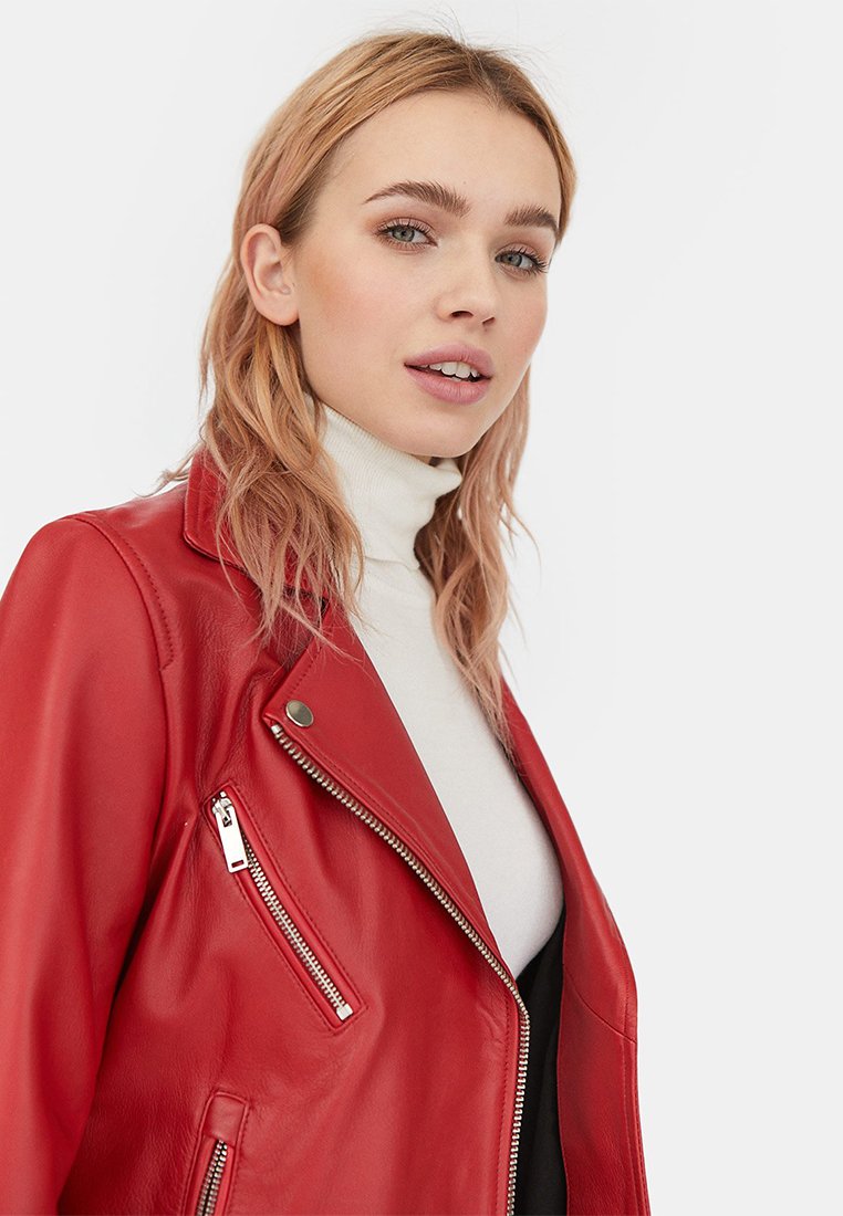 stradivarius veste en cuir