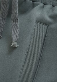 EN FANT SWEATPANTS - Jogginghose - balsam green