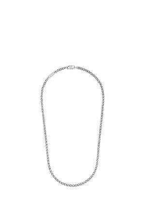 Naszyjnik z łańcuszkiem typu box w kolorze srebrnym, zapinany na karabińczyk, prezentowany na białym tle.