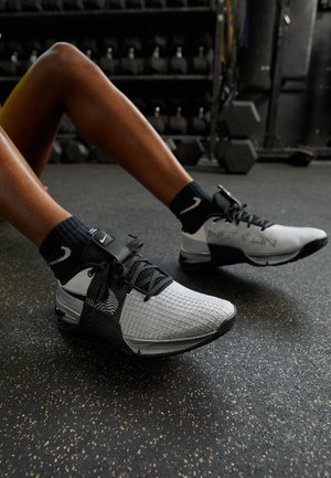 Chaussures fitness - white