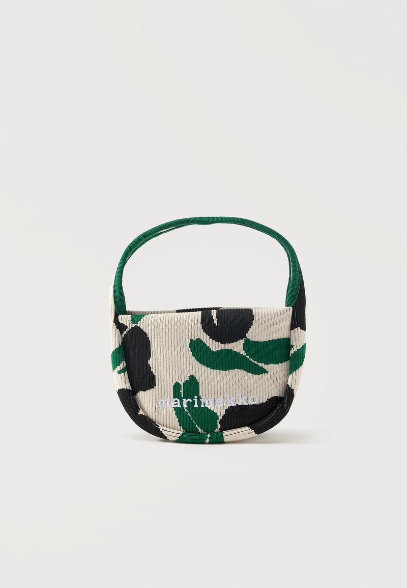 Μικρό υφασμάτινο τσαντάκι με αφηρημένο λουλουδένιο μοτίβο σε πράσινο, μαύρο και μπεζ, με κοντή πράσινη λαβή, όνομα μάρκας στη μπροστινή πλευρά.