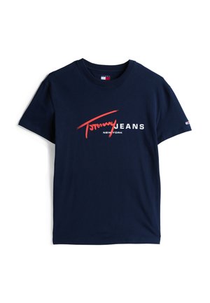 T-shirt en coton bleu marine à manches courtes, avec un grand logo rouge "Tommy" au-dessus du texte en blanc gras "JEANS" et "NEW YORK".