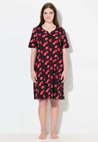 Camicetta da notte nera a maniche corte con motivo di cuori rossi e rosa. Stoffa morbida, vestibilità ampia, scollo rotondo, design fino al ginocchio.
