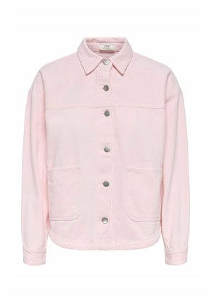 Svetle růžová bunda s límcem, dlouhými rukávy, předními patentními knoflíky a dvěma velkými předními kapsami, zobrazena na bílém pozadí.