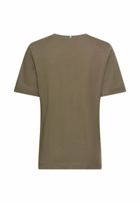 Olivengrøn bomulds T-shirt med rund hals, korte ærmer og minimale sømdetaljer. Bagsiden er glat og uden dekoration.