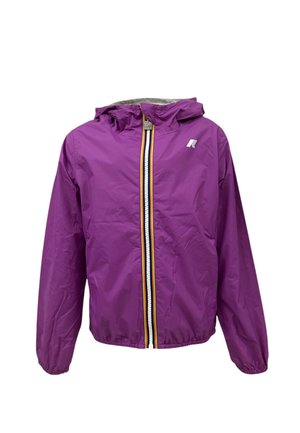 Giacca leggera viola con cappuccio, dotata di cerniera frontale con strisce gialle e bianche e un logo sottile sul petto.