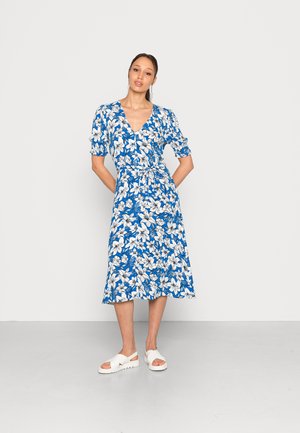 ONLFREDERIKKE V NECK BELT DRESS - Skjortklänning - cloud dancer/surf the web