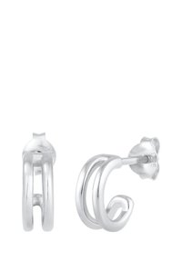 Orecchini d'argento con design a due anelli e finitura lucida. Presentano un retro a perno con un accento floreale, contrassegnati con 925 per l'argento sterling.