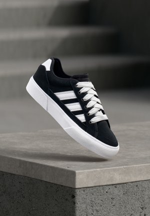 COURT TNS PREMIERE UNISEX - Παπούτσια για σκέιτ - core black/footwear white