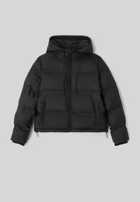 Veste matelassée noire avec capuche, dotée d'une fermeture éclair avant, de détails à cordon de serrage et de poignets élastiques. Texture lisse avec un motif matelassé.