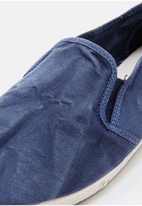 Natural World CANGREJO - Našuchovačky - marino